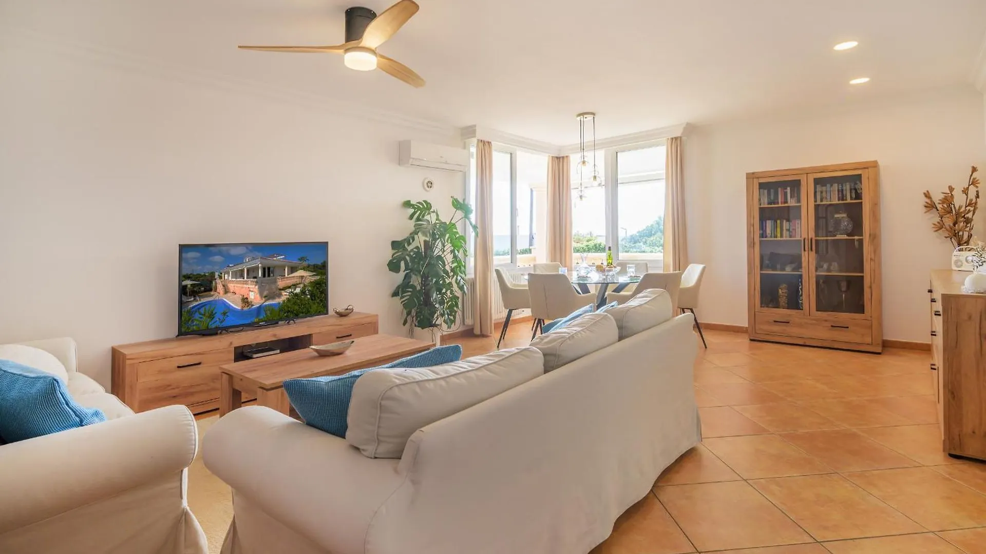 Villa Rafael Punta Prima